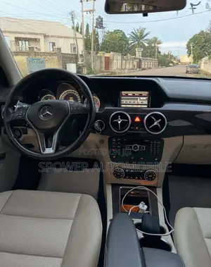 Mercedes-Benz GLK-Class 2013 Maroon