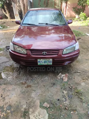 Toyota Camry 2002 Red