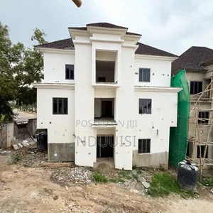 5bdrm Duplex in Maitama for sale