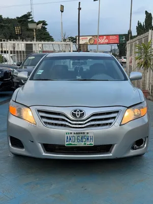 Toyota Camry 2011 Silver