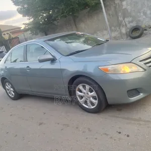 Toyota Camry 2011 Green
