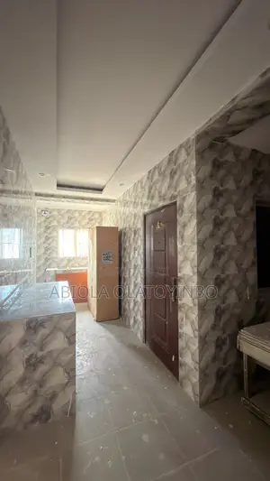 3bdrm Block of Flats in Ikate-Elegushi for rent