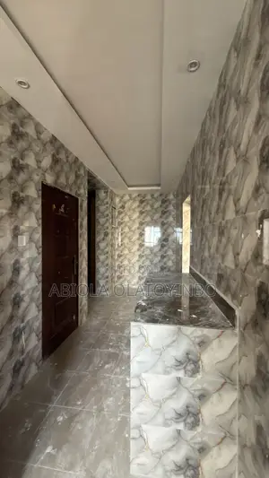 3bdrm Block of Flats in Ikate-Elegushi for rent