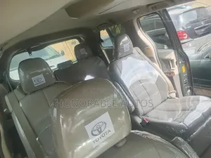 Toyota Sienna 2014 Gray