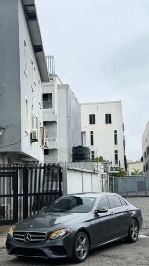 Mercedes-Benz E300 2017 Gray