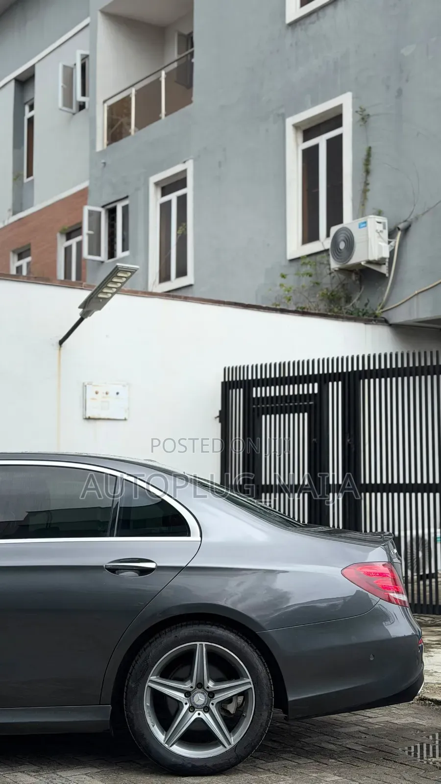 Mercedes-Benz E300 2017 Gray