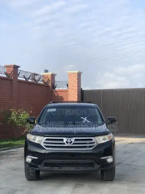 Toyota Highlander 2013 Black
