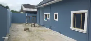 6bdrm Bungalow in Oroazi, Orazi for sale
