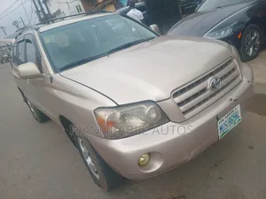 Toyota Highlander 2006 Gold