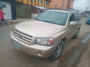 Toyota Highlander 2006 Gold