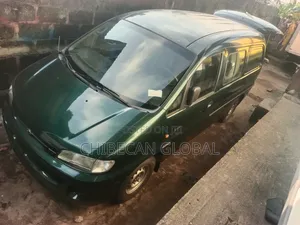 Hyundai Starex 2002 Green