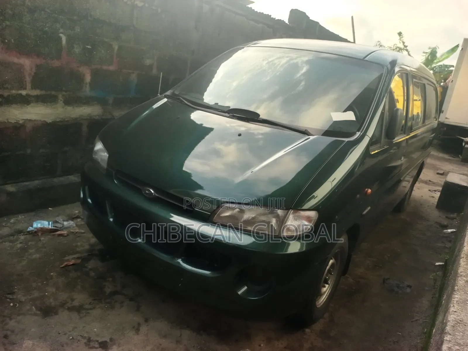Hyundai Starex 2002 Green