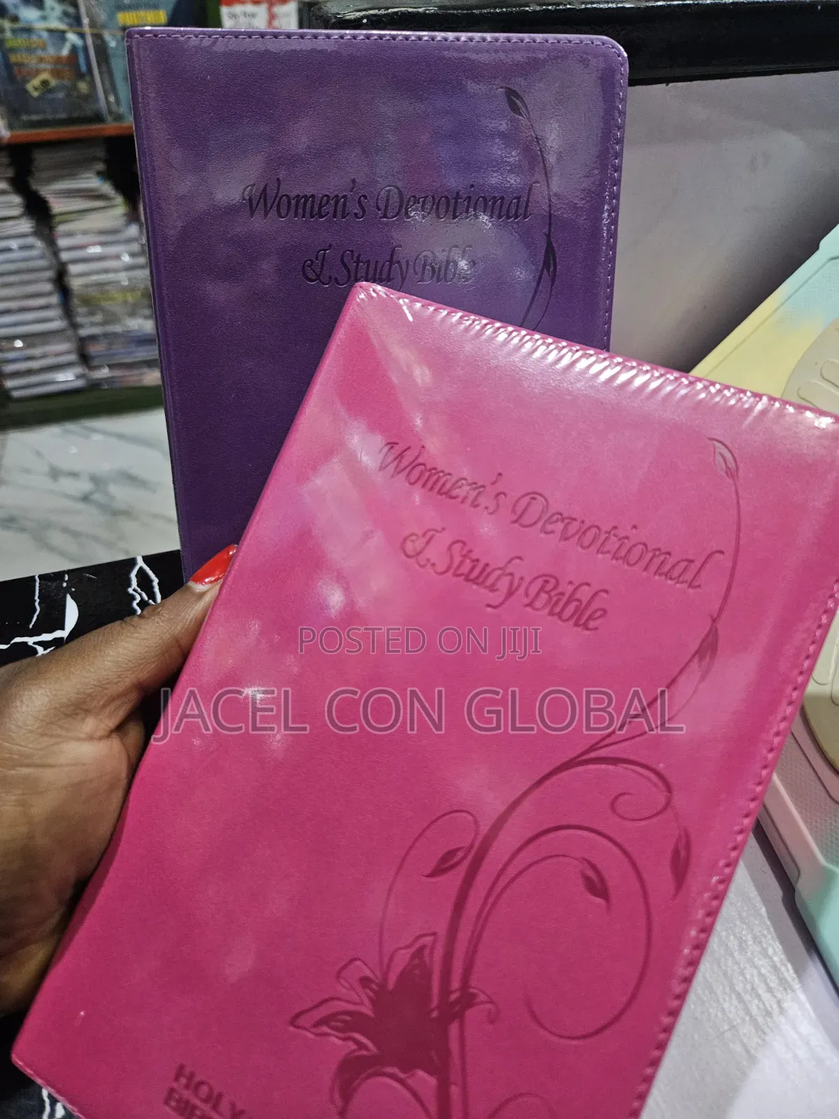Women's Devotional Study Bible