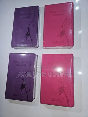 Women's Devotional Study Bible