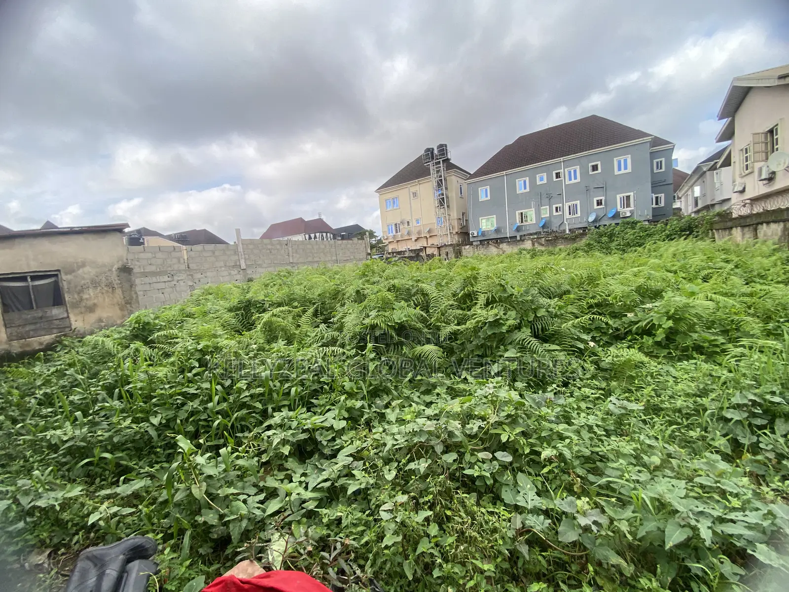 Full Plot of Land at Parkview Estate Ago.
