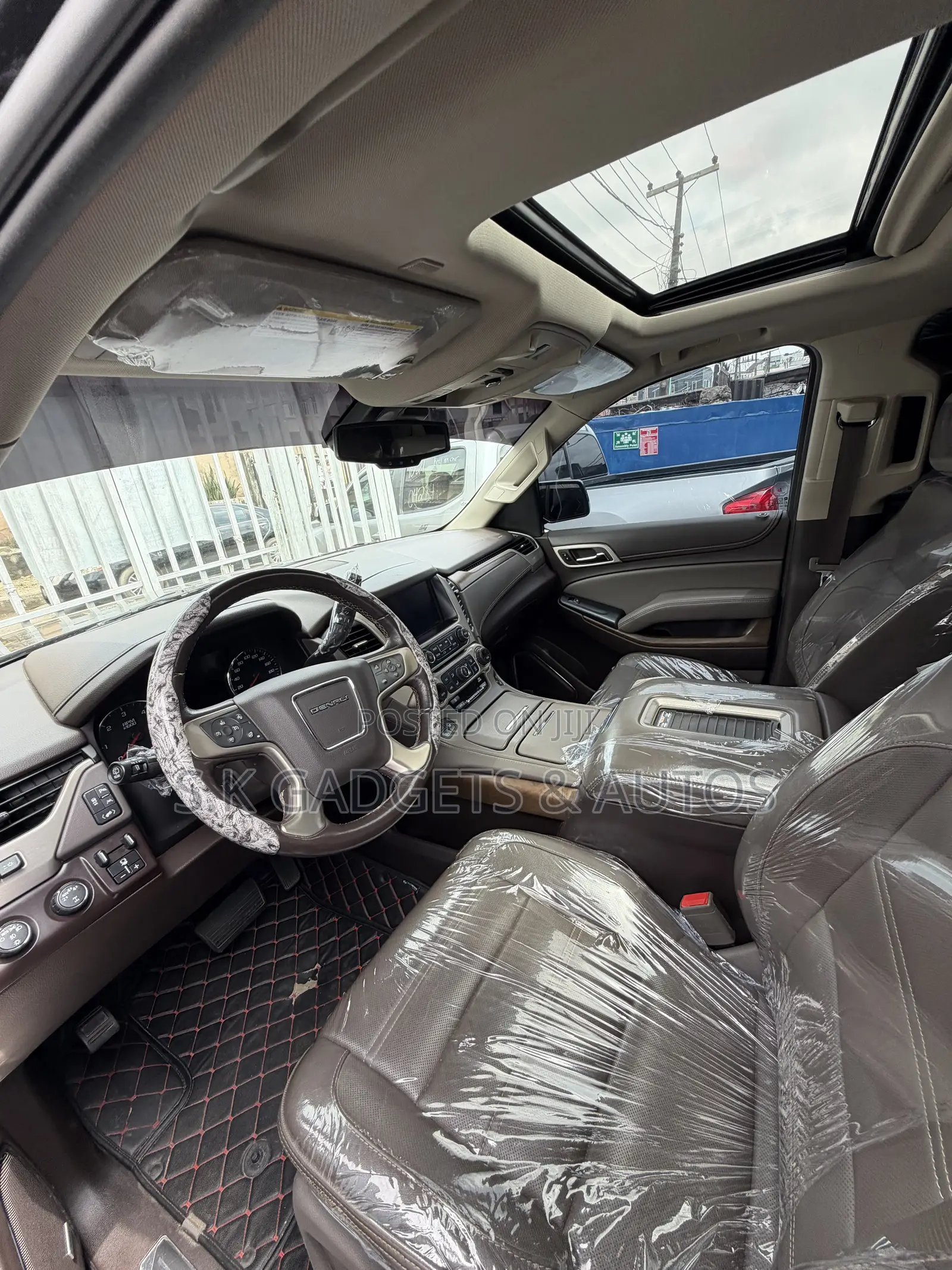 GMC Yukon Denali 4x4 2018 Gray