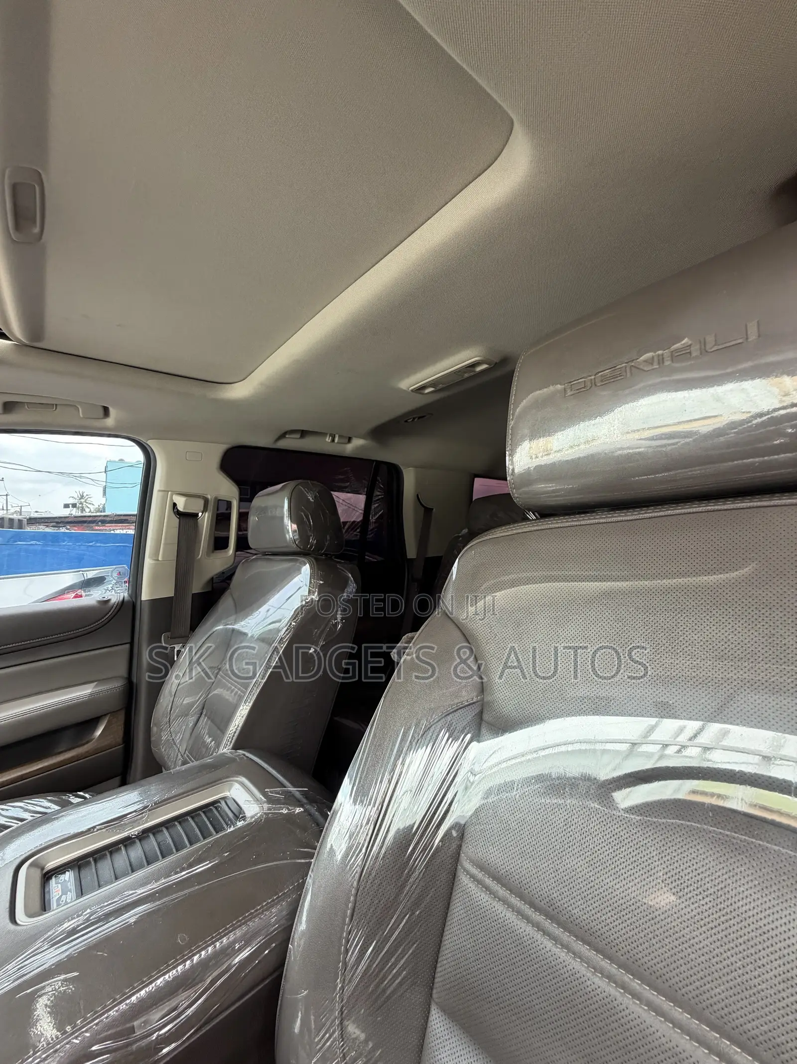 GMC Yukon Denali 4x4 2018 Gray