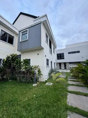 4bdrm Penthouse in Ikate for rent