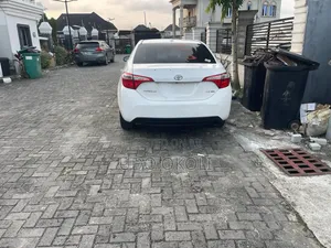 Toyota Corolla 2014 White