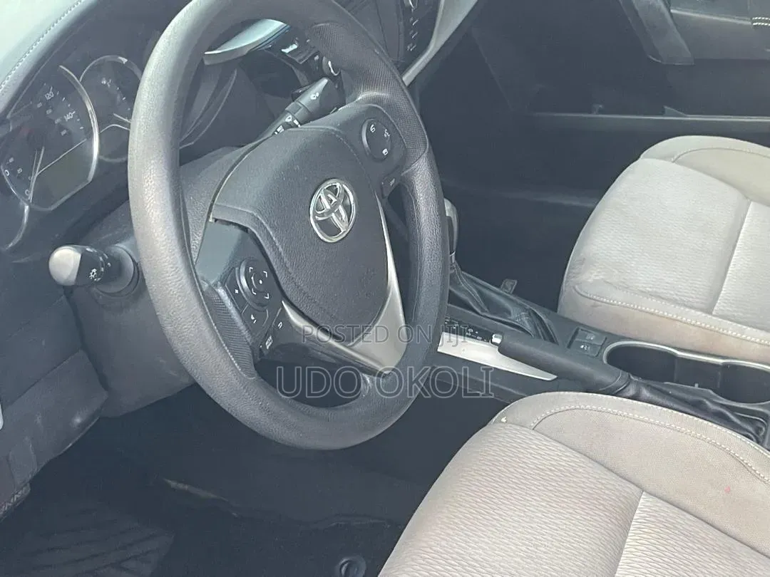 Toyota Corolla 2014 White