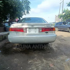 Toyota Camry 2001 Silver