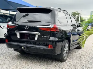 Lexus LX 570 AWD 2017 Black