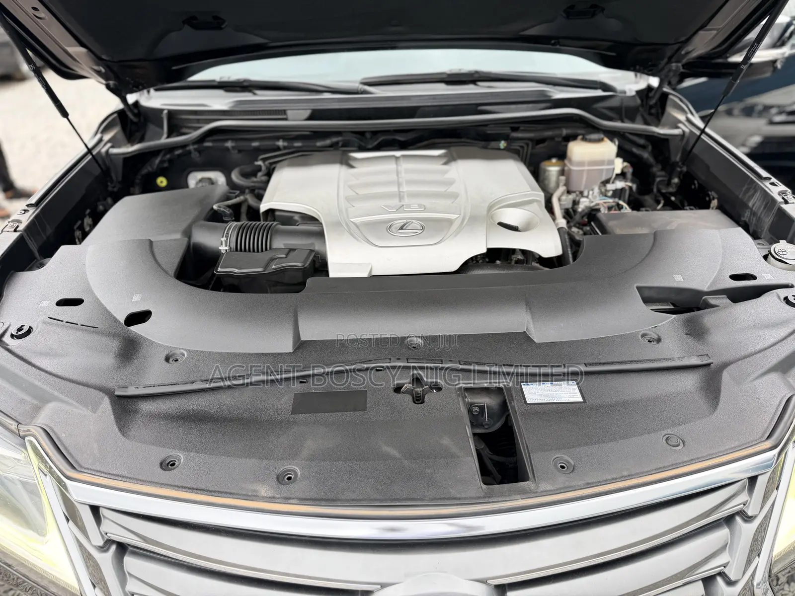 Lexus LX 570 AWD 2017 Black