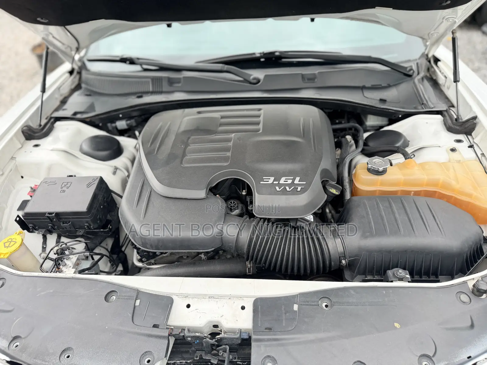 Dodge Charger 2018 White