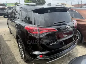 Toyota RAV4 2018 Black
