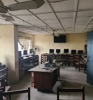 Unfurnished 220sqm Office Space to Let at Akoka, Yaba, Lagos
