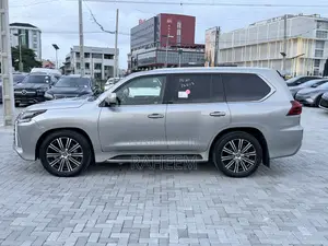 Lexus LX 570 (5 seats) AWD 2018 Gold