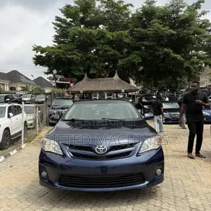 Toyota Corolla 2013 Blue