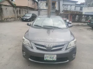 Toyota Corolla 2008 Gray