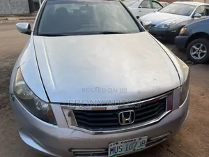 Honda Accord 2008 Silver