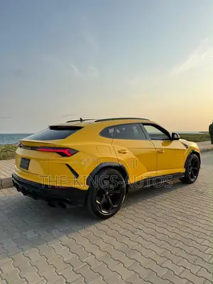 Lamborghini Urus Base 2019 Yellow