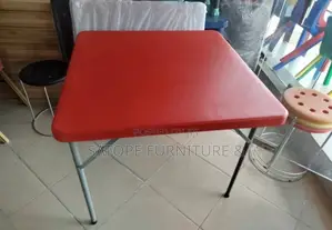Plastic Restaurant Table