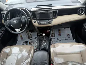 Toyota RAV4 2014