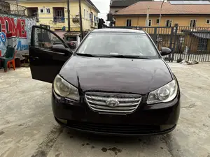 Hyundai Elantra 2008 Brown
