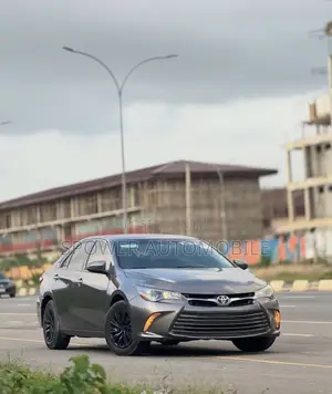 Toyota Camry 2016 Gray