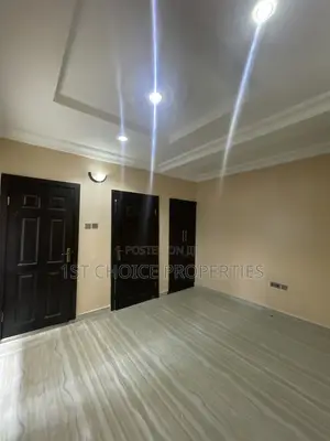 3bdrm Apartment in Allen Avenue for rent
