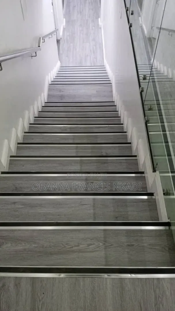 Floors Installation