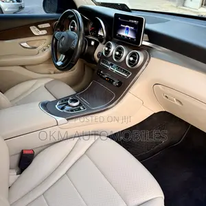 Mercedes-Benz GLC-Class 2019 Blue