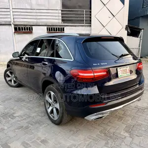 Mercedes-Benz GLC-Class 2019 Blue