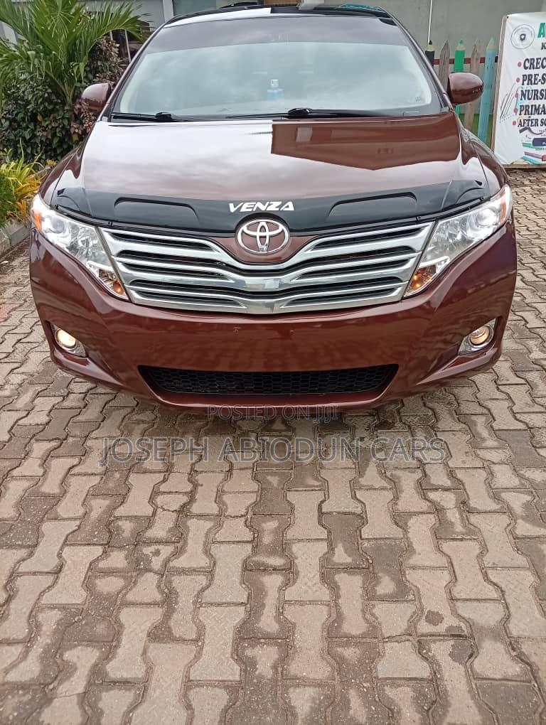 Toyota Venza AWD 2011 Brown