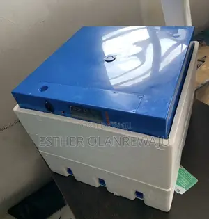 200 Egg Capacity With Front Loader