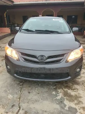 Toyota Corolla LE 4dr Sedan (1.8L 4cyl 4A) 2012 Gray