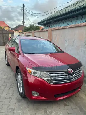 Toyota Venza LE 2010 Red