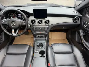 Mercedes-Benz GLA 250 2018 Black