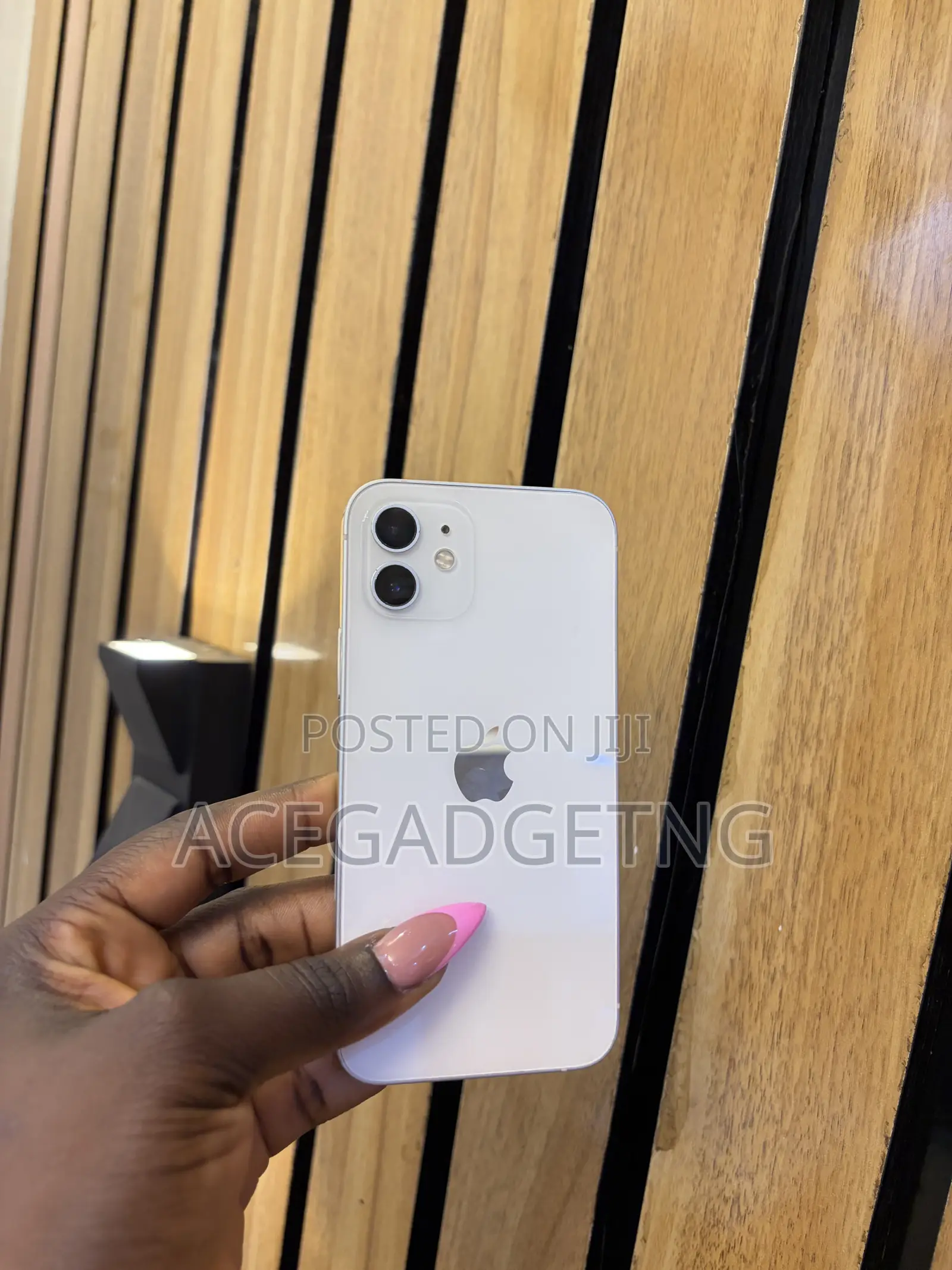 Apple iPhone 12 64 GB White