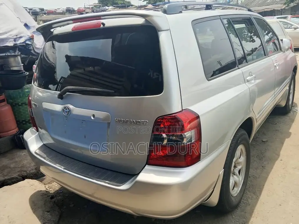 Toyota Highlander V6 2006 Blue